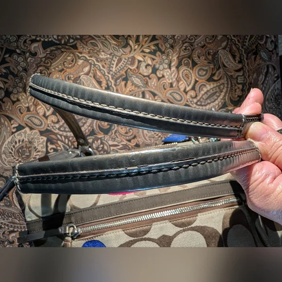 Coach Signature Canvas Tote Bag - Multicolor In Excellent Condition - Picture 11 of 13